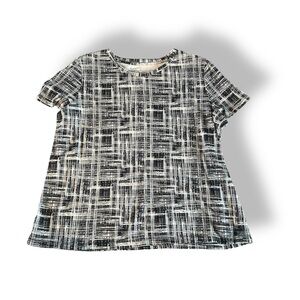 [Studio Works] BOGO $1 Black and White Patterned T-Shirt